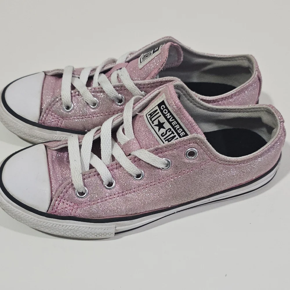 Converse size lace